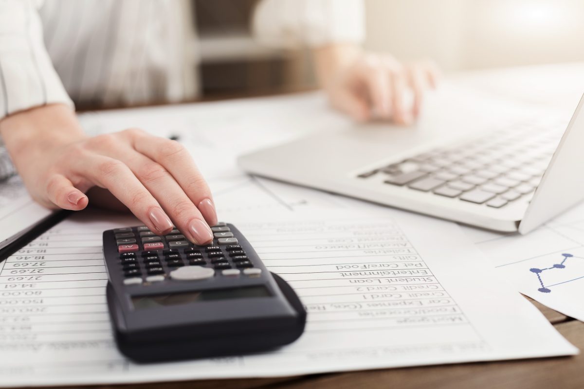 Mera inclusão na malha fina por erro na prestação de informações não dá dano moral