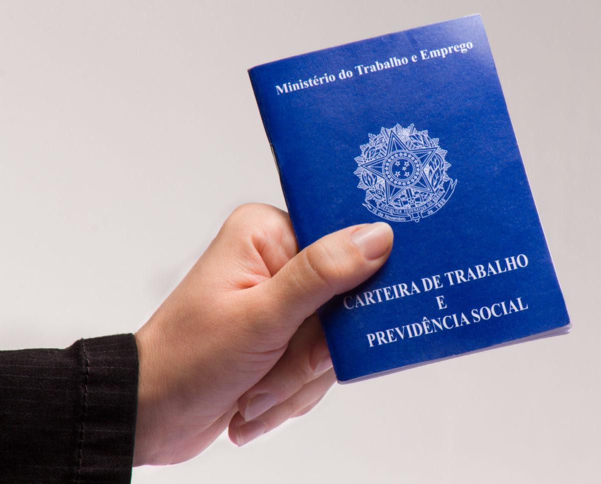 Empregada grávida não consegue reverter justa causa